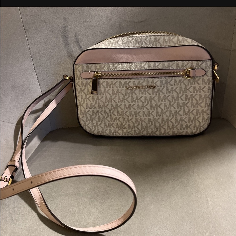 Michael Kors Jet Set Large Logo Crossbody blush
